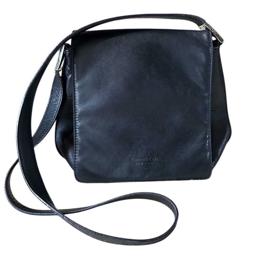 Kenneth Cole New York | Black Crossbody/ Shoulder Bag | CowHide Leather